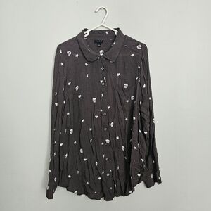 Torrid Dark Gray Skull Button Up Top